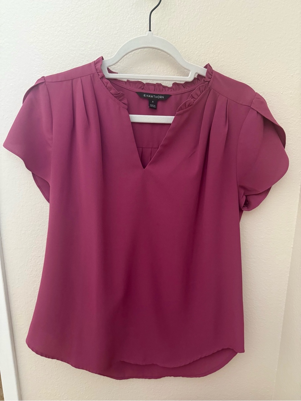 41 Hawthorn Ruffle-Trim Flutter Sleeve Top in Berry